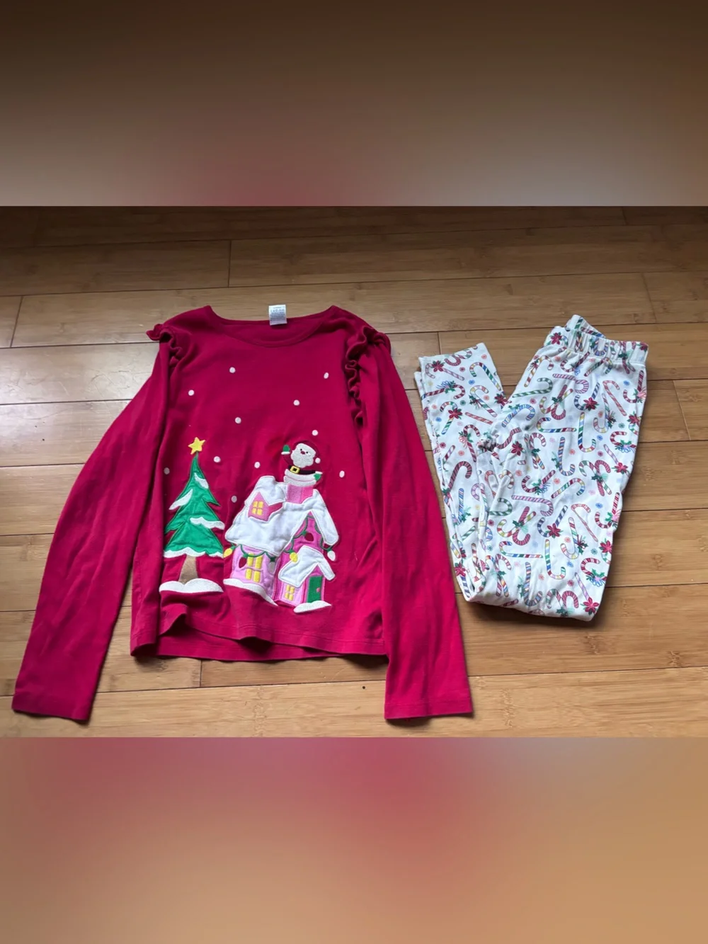 Gymboree Christmas Santa holiday outfit, girls size 12. Includes top and legging